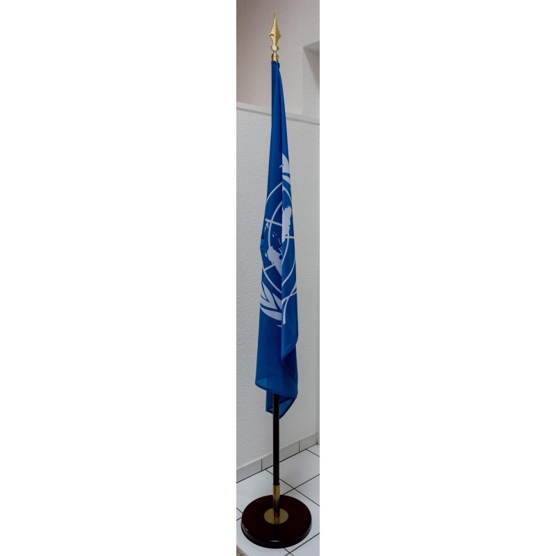 Socle , mats , porte drapeaux pour ambassade